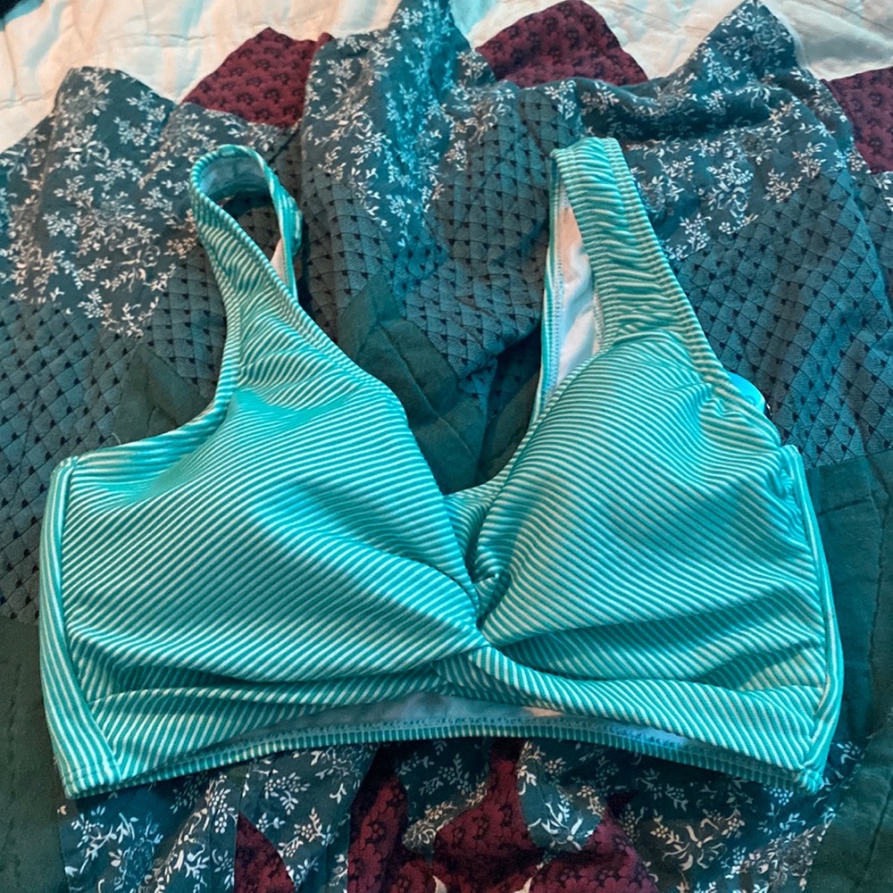 Decree swim top